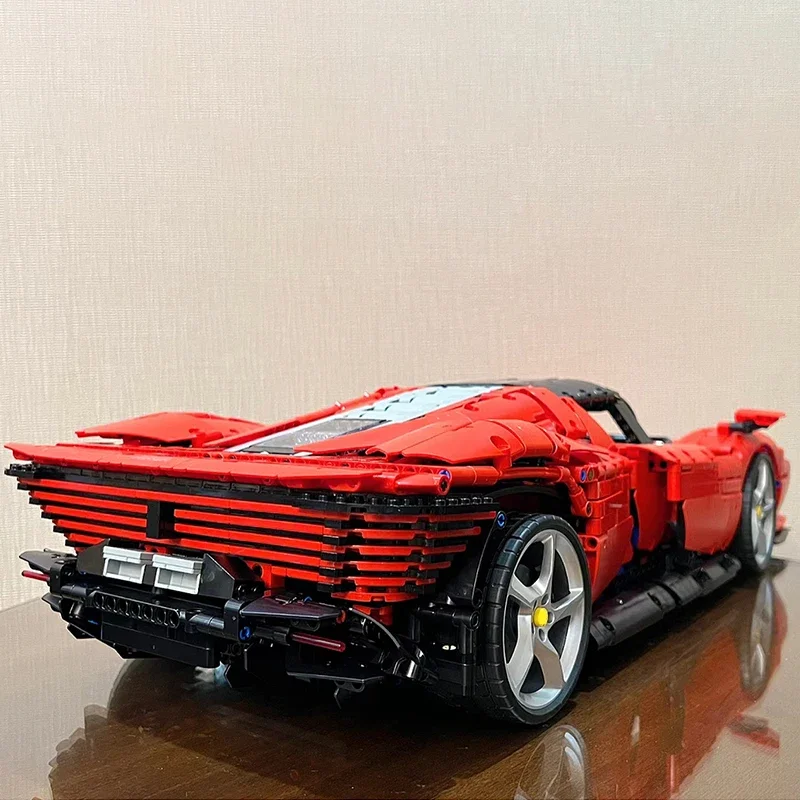 Ferrari Daytona SP3 Construction Set - 3778 Piece Technical Model