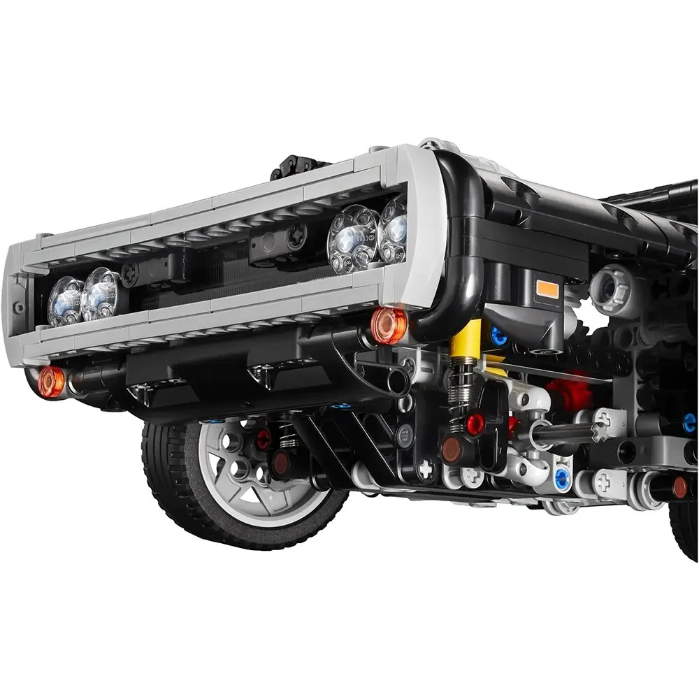 Fast & Furious - Dom's Dodge Charger - 1077 Pieces