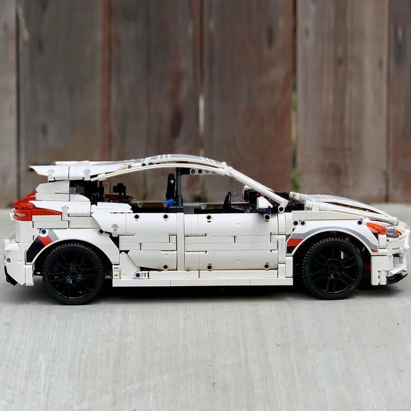 THE MODERN HOT HATCH | 2983PCS