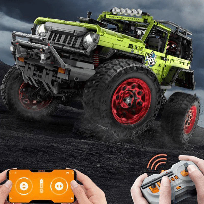 THE ULTIMATE 1:6 SCALE OFF-ROADER | 2544PCS